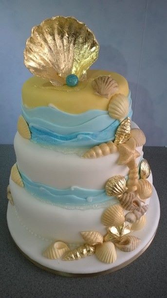 9ct gold beach wedding cake