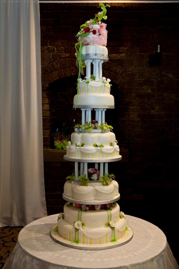 erin victoria wedding cake